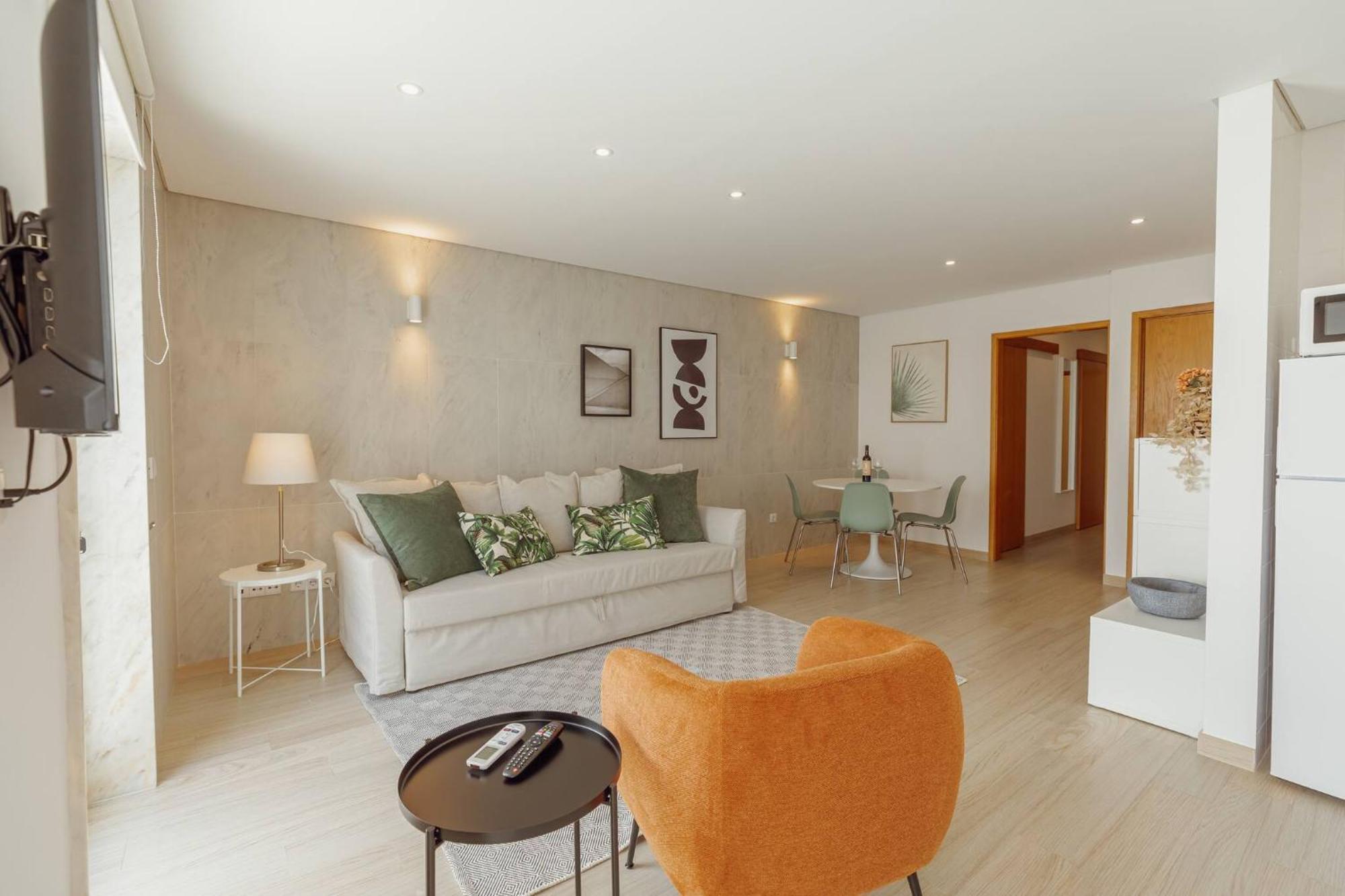 Stylish Apartment With Terrace By Hosty Porto Eksteriør billede